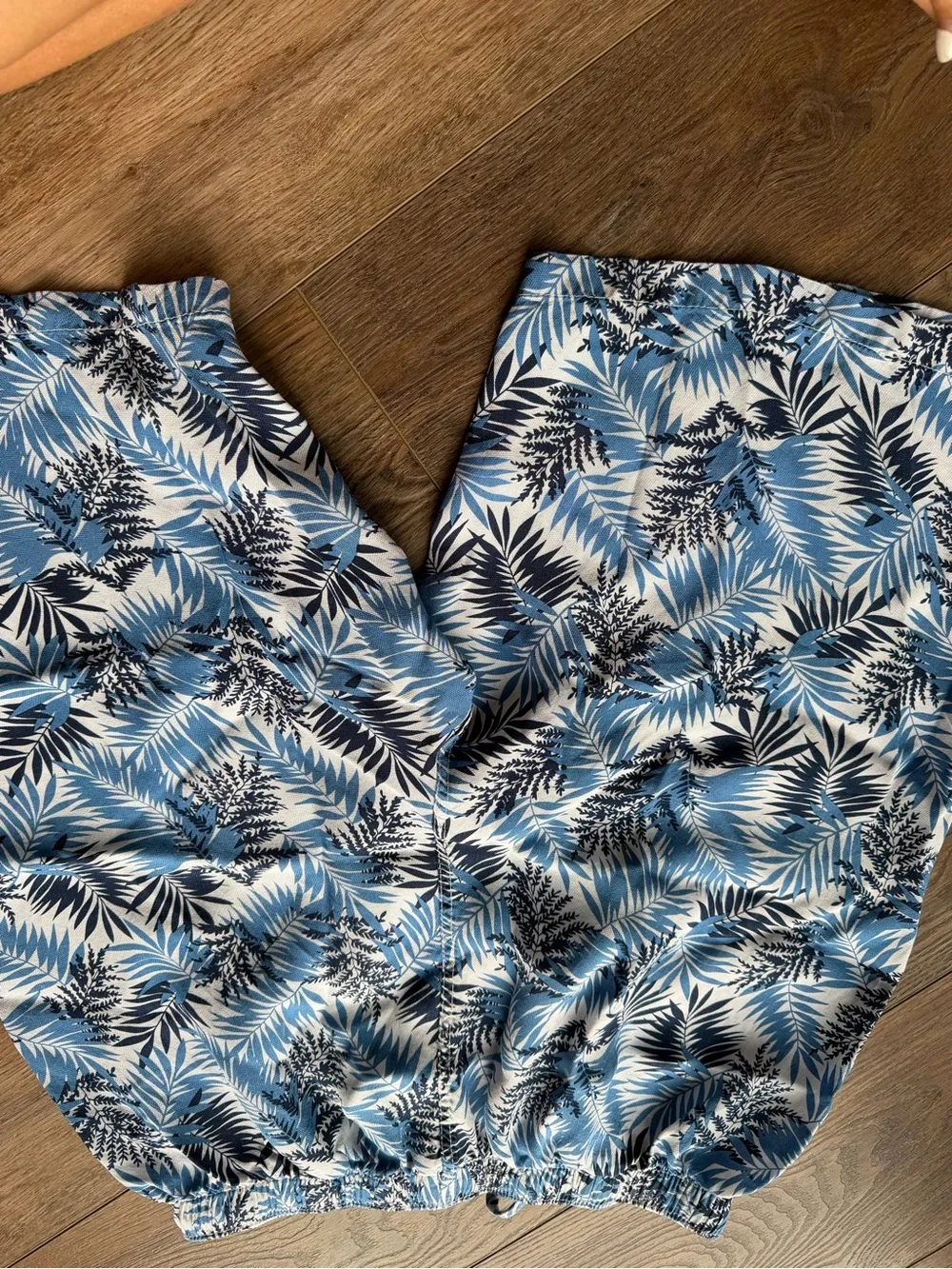 Men's Tropical Blue Leaf Swim Trunks